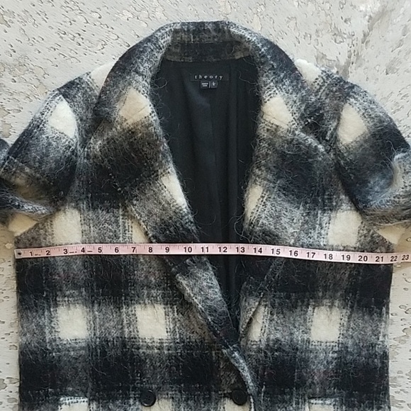 Theory cafe Lithe plaid double breasted fuzzy coat - Picture 7 of 10